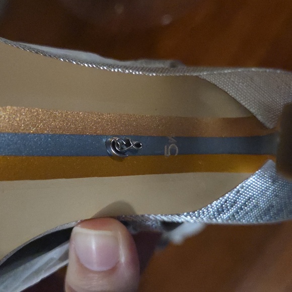 Sam Edelman Silver Heels with Floral Detail - Picture 4 of 6